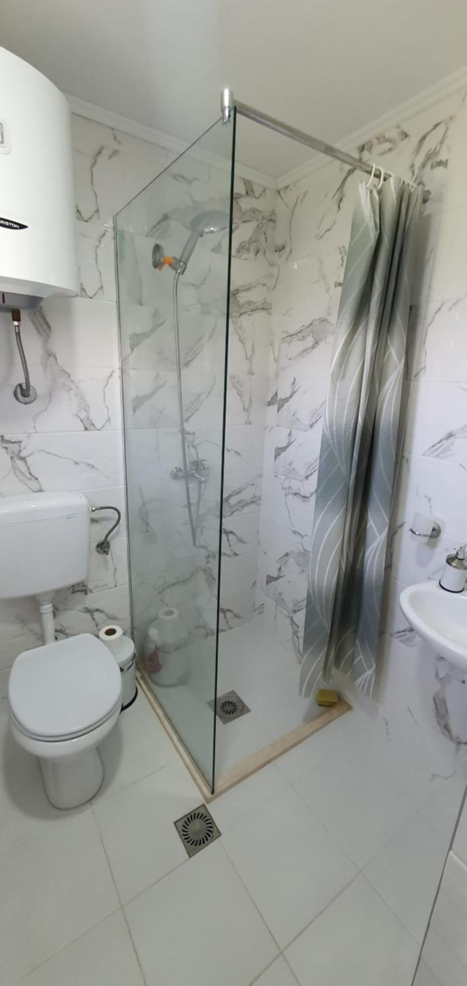 Cozzy Apartment Near The Aiport Podgorica Mitrovici  外观 照片